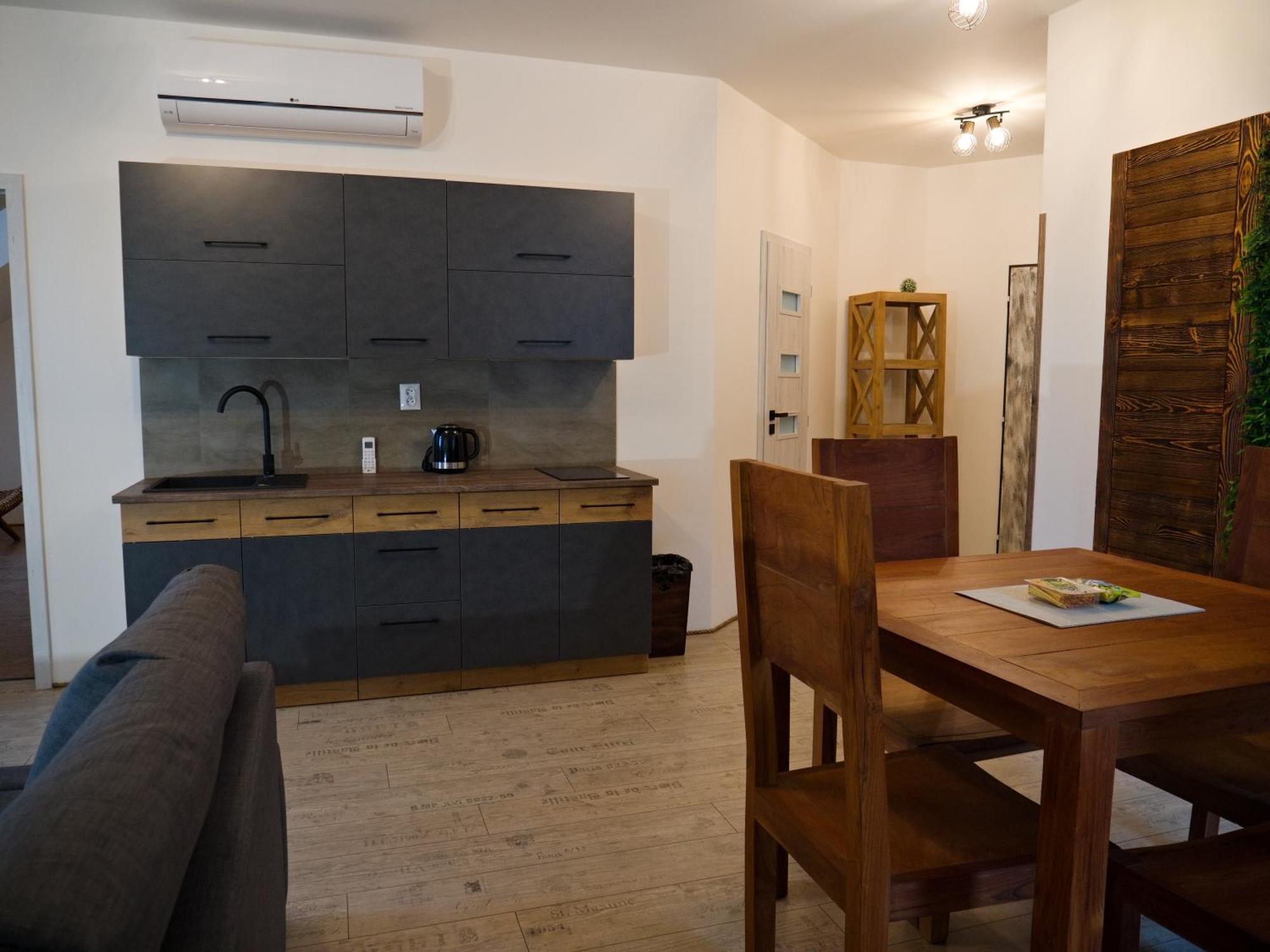 Apartman Vulcano Zvolen Buitenkant foto