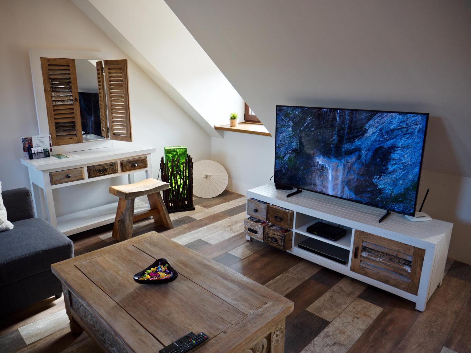 Apartman Vulcano Zvolen Buitenkant foto